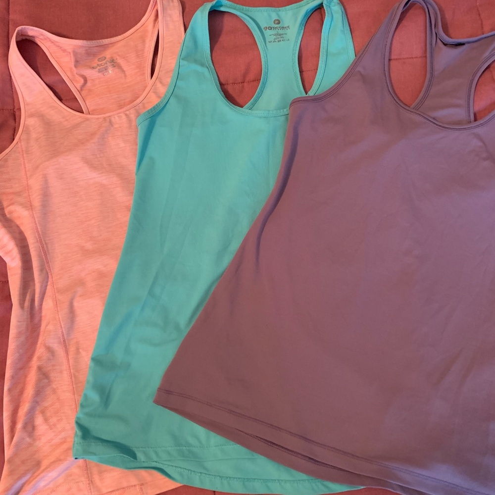 Size large workout tanks